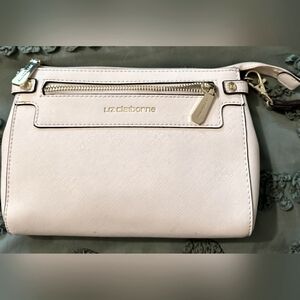 Liz Claiborne white wristlet/clutch in EUC